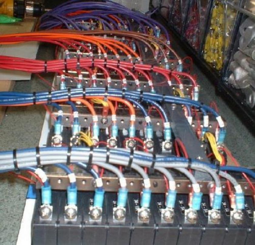 Atatürk Mahallesi Elektrik Panosu Sigorta Kutusu Montajı Bakımı Elektrikçi Ustası