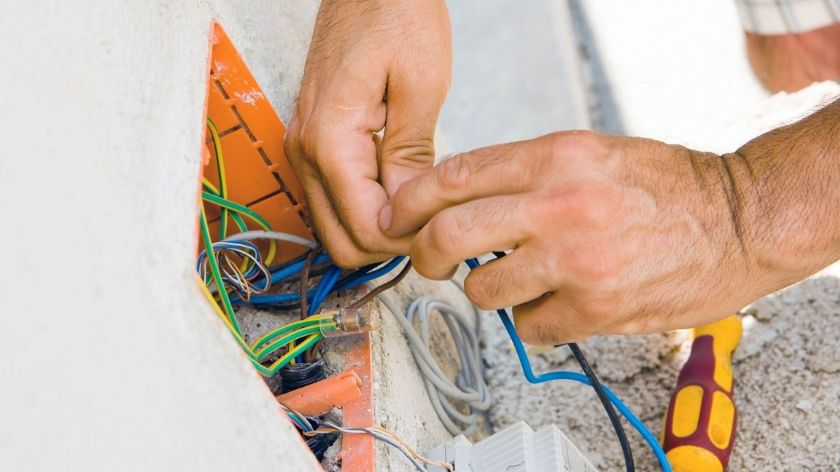 Gaziemir Kombi Klima Şofben Ev Aletleri Elektrik Hattı Montaj Kurulum