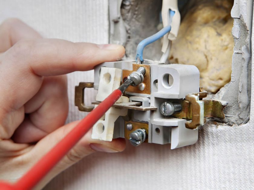 Hatay Elektrikçi Ustası En Yakın Hızlı Elektrikçi