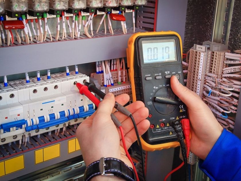 Karabağlar Elektrikçi Ustası En Yakın Hızlı Elektrikçi