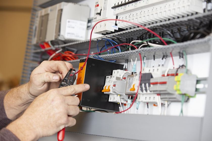 Karaburun Elektrik Panosu Sigorta Kutusu Montajı Bakımı Elektrikçi Ustası
