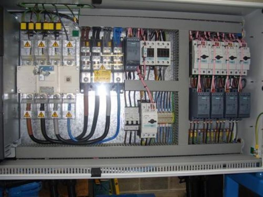 Üçyol Elektrik Panosu Sigorta Kutusu Montajı Bakımı Elektrikçi Ustası