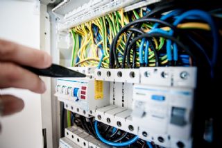 Pınarbaşı 5. Sanayi Elektrik Panosu Sigorta Kutusu Montajı Bakımı Elektrikçi Ustası