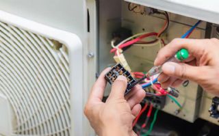 Pınarbaşı 5. Sanayi Kombi Klima Şofben Ev Aletleri Elektrik Hattı Montaj Kurulum